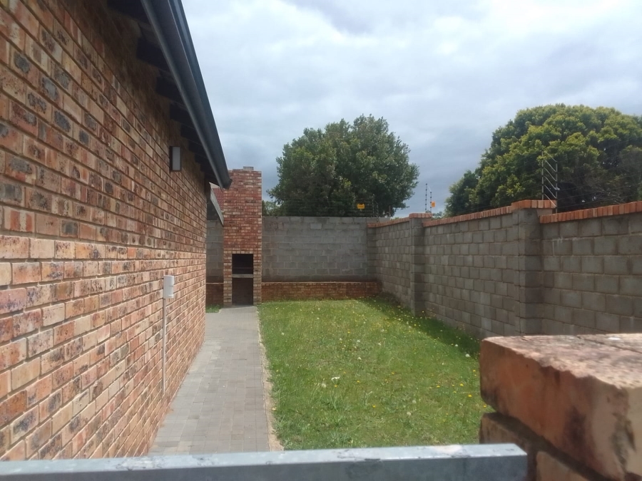 To Let 3 Bedroom Property for Rent in Gonubie Eastern Cape